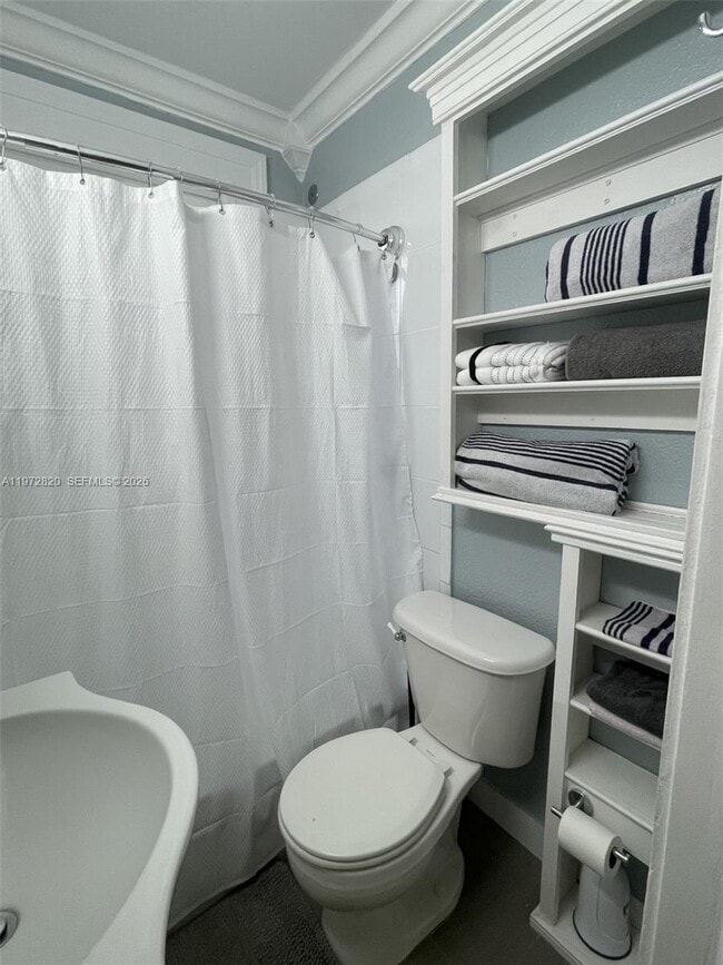 Building Photo - 124 Mendoza Ave