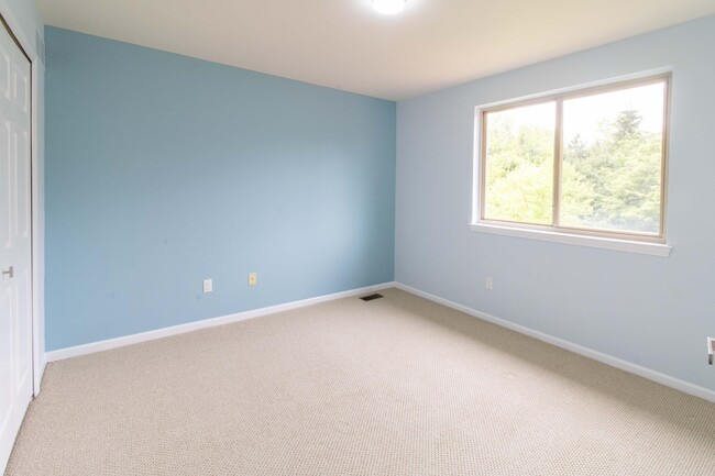 Building Photo - 2864 Mystic Dr