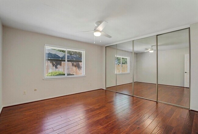 Building Photo - 4824 Darla Dr