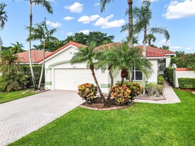 Building Photo - 1061 Bel Aire Dr E