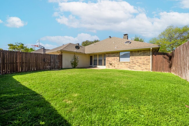 Building Photo - 3 Bedroom • Single Family • Coppell ISD