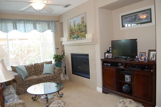 Building Photo - 3 bedroom Gem in Anatolia