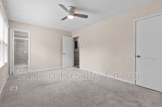 Building Photo - 6203 Vigilante Ct