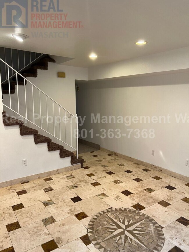 Building Photo - 835 S 835 E