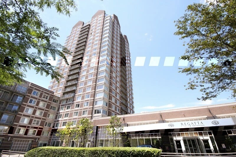 Building Photo - 10 Museum Way