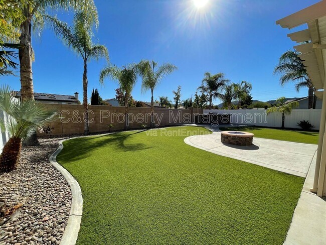 Building Photo - 41980 Trinity River Way