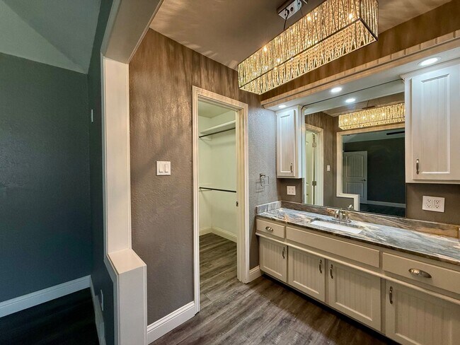 Building Photo - So many Amenities!