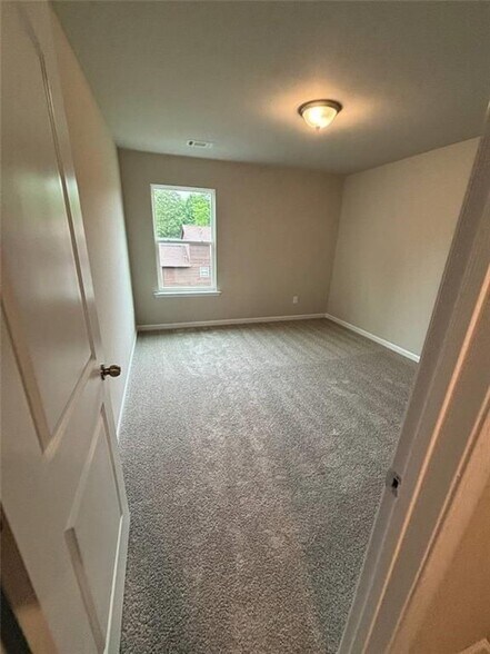 Building Photo - 1257 Fern Ridge Ct