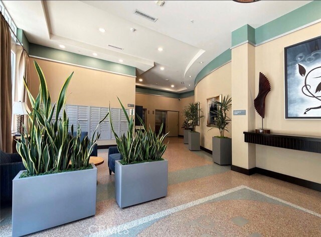 Building Photo - 150 The Promenade N