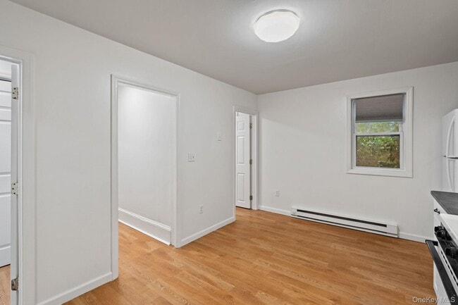 Building Photo - 93 Delafield St