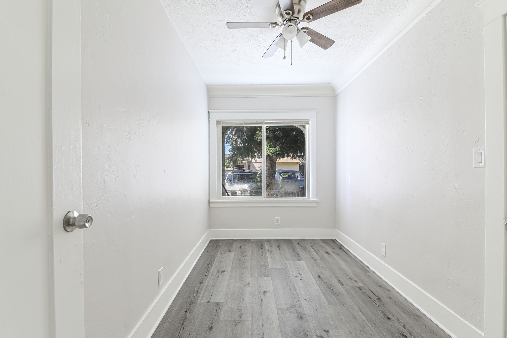 Building Photo - 736 Olive Ave