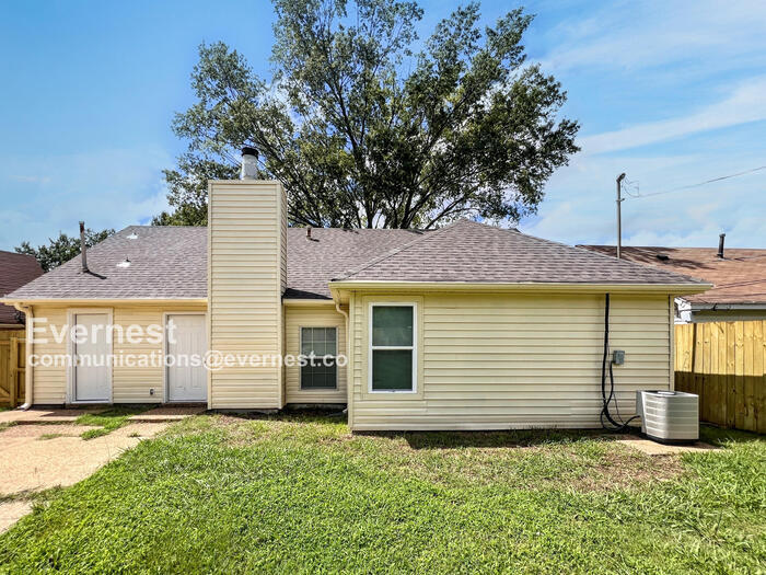 Building Photo - 4608 S Berrypick Ln