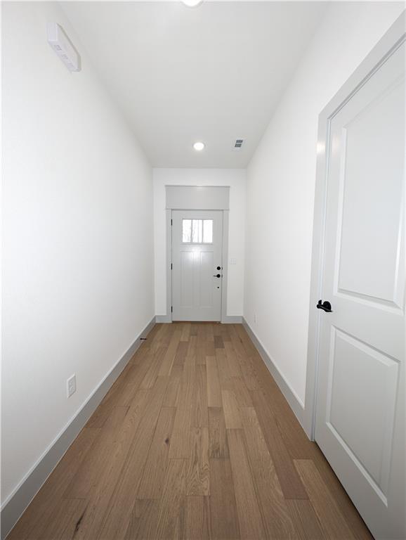 Building Photo - 8 Whithorn Ln