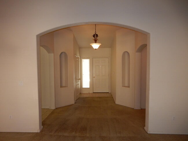 Building Photo - 10516 Bitter Creek Dr NW