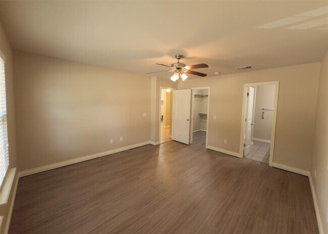 Building Photo - 2701 NW 185th St