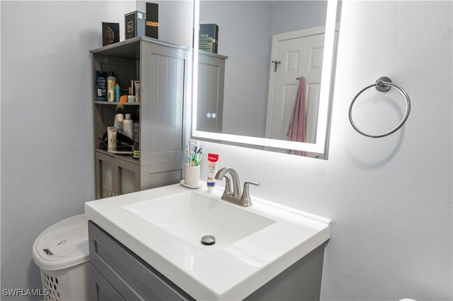 Building Photo - 3586 Croton Rd