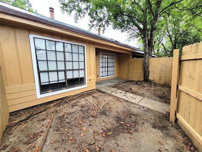 Building Photo - 3439 Malabar Rd