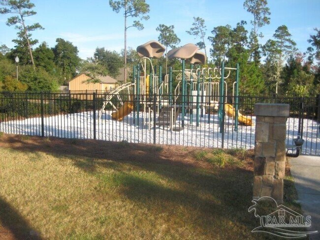 Building Photo - 8864 Spider Lily Way