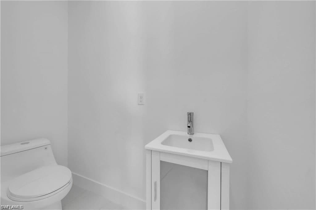 Building Photo - 3312 11th St W