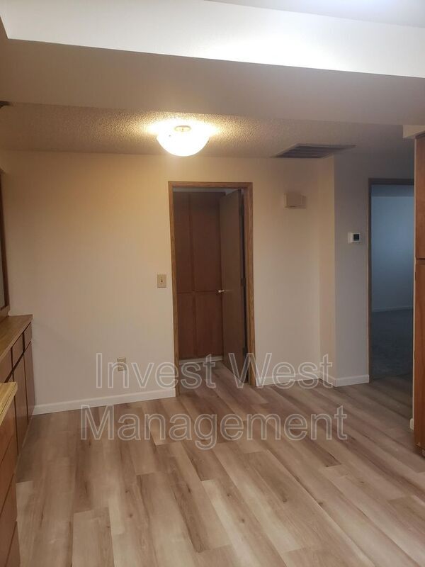 Building Photo - 1714 SE 145th Ct