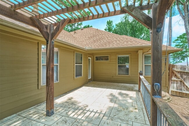 Building Photo - 13613 Vail Dr