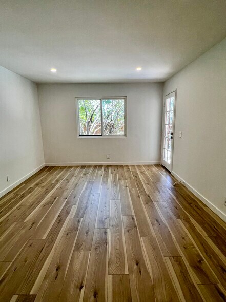 Bedroom 1 with Access to Yard - 6467 Kanan Dume Rd