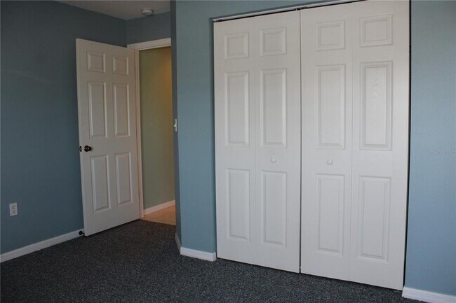 Building Photo - 1702 Fairway Trce