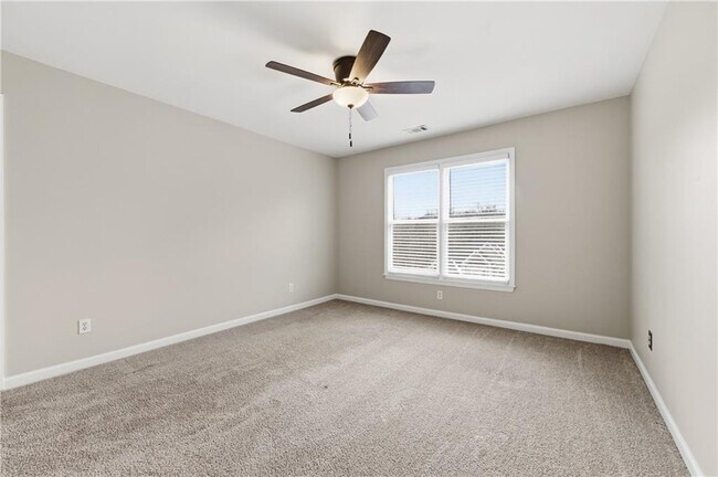 Building Photo - 2570 Wood Creek Ct NE