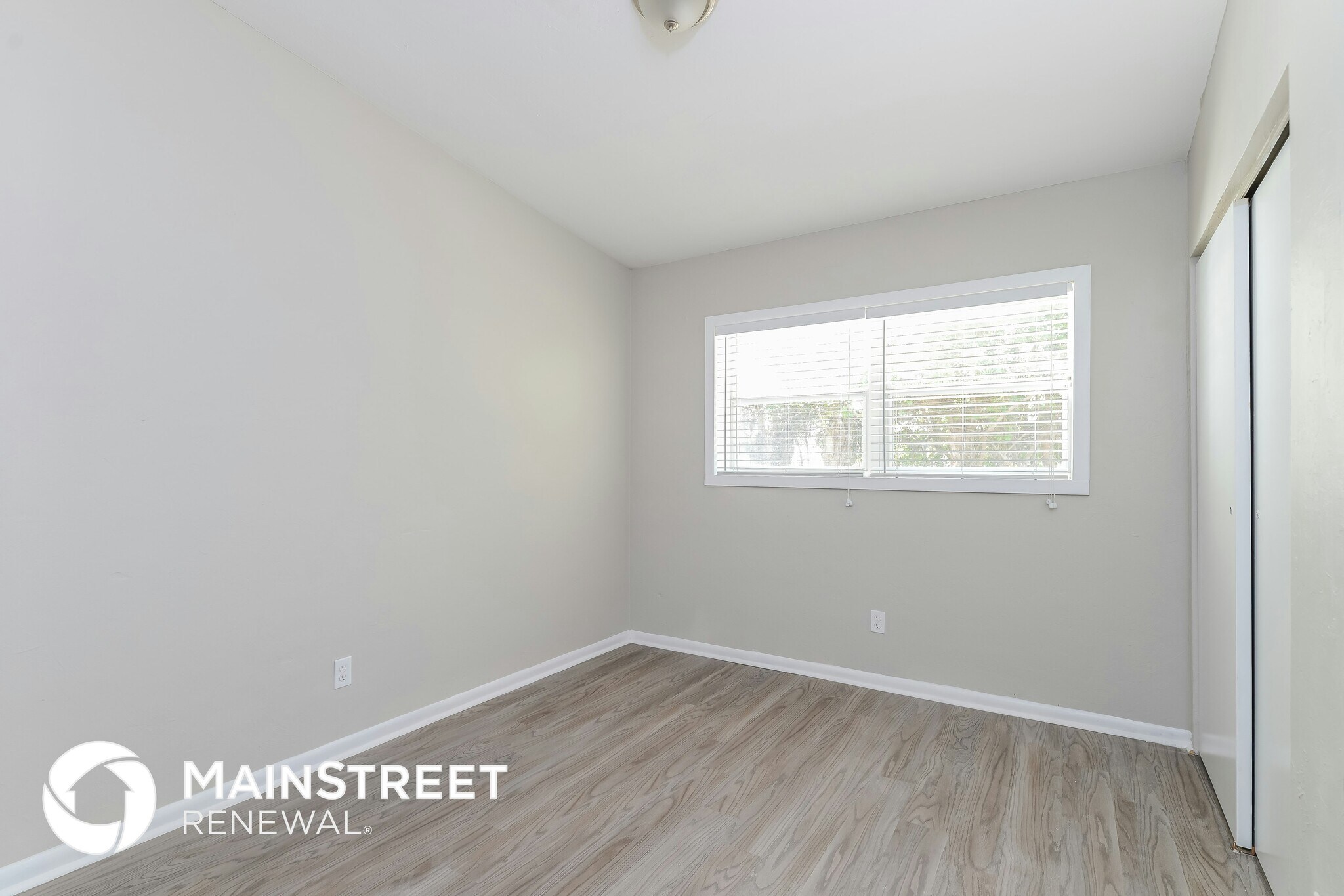 Building Photo - 3668 Schwalbe Dr