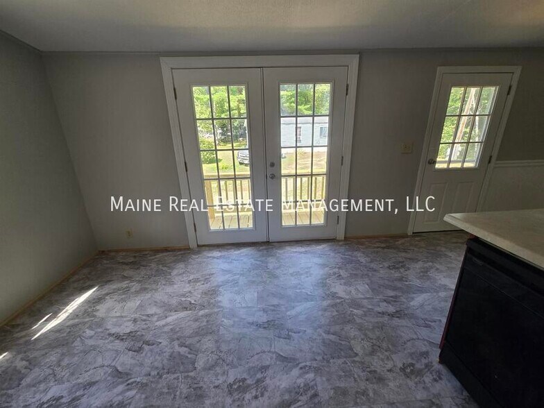 Building Photo - 51 Sweet Fern Dr