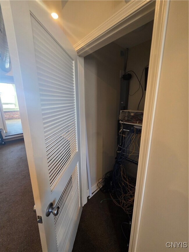 Building Photo - 807-13 N Salina St