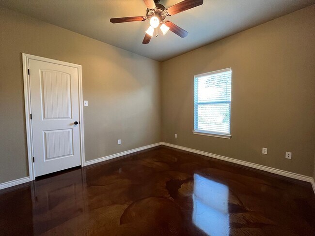 Building Photo - 3502 Canyon Crossing