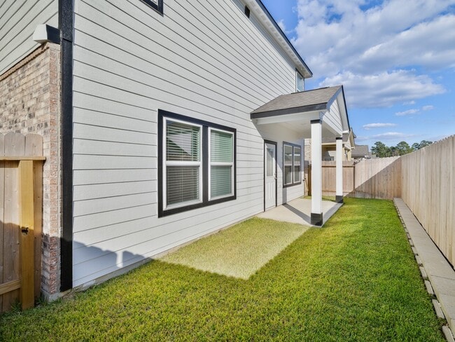 Building Photo - 8583 Blueberry Ash St