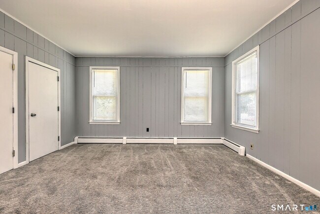 Building Photo - 90 N Turnpike Rd