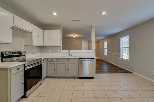 Building Photo - 5701 Talons Crest Cir