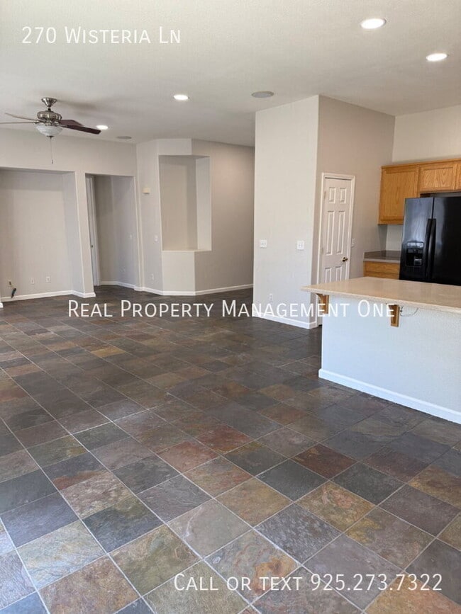 Building Photo - 270 Wisteria Ln
