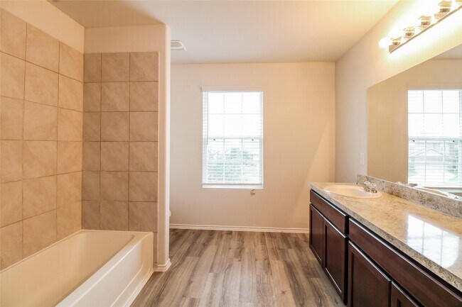 Building Photo - 17030 Hailey Harbor Dr