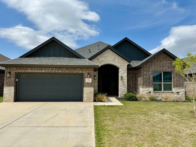 Primary Photo - Self Showing - Beautiful 4 Bed 2 Bath - Co...