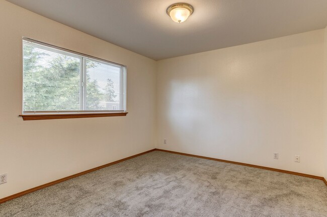 Building Photo - 1445 NW Elwha St