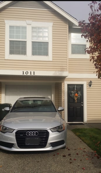 Primary Photo - 1011 109th St Ct E