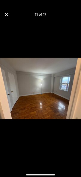 Building Photo - 232 Farmington Ave