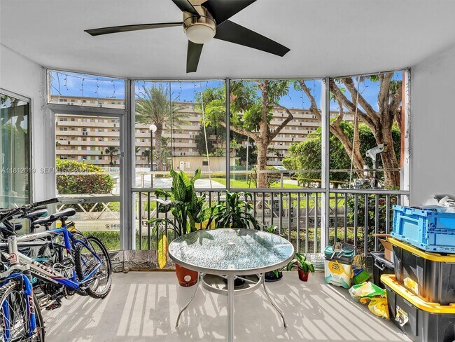 Building Photo - 1770 NE 191st St