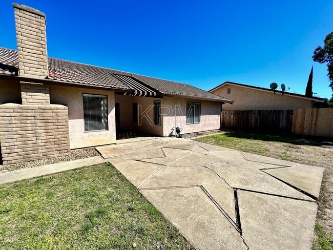 Building Photo - 4517 Da Vinci Dr