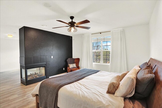 Building Photo - Stunning 3 Bedroom Home in Parker, Mountai...