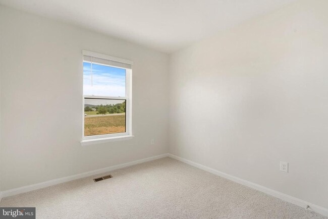 Building Photo - 572 Union St