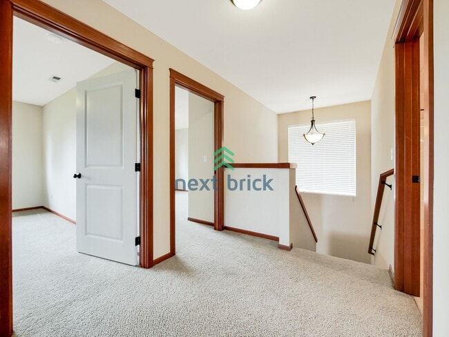 Building Photo - 4 Bed and 3 Bath Lake View Single-family Home is Available for Rent!