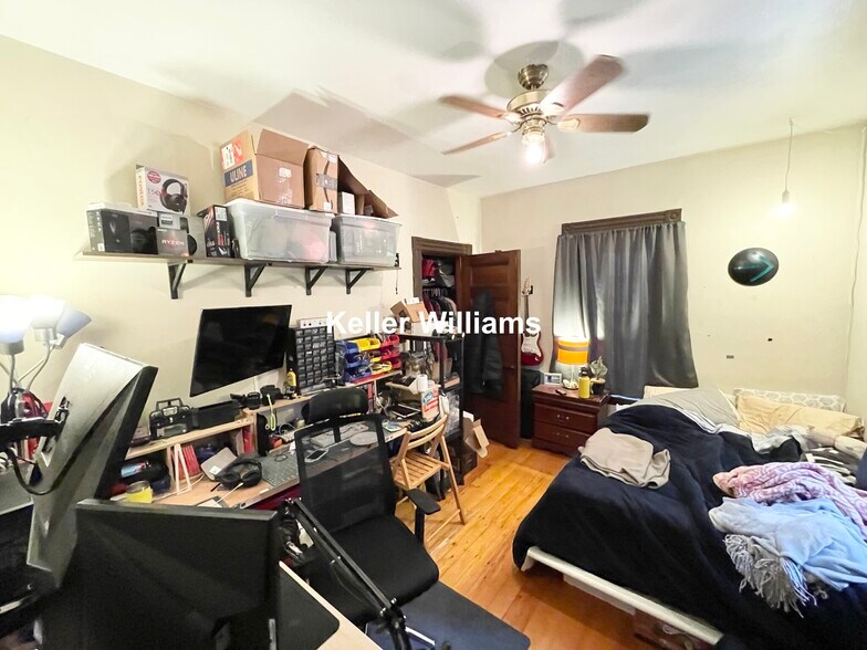 Building Photo - 67 Hillside St