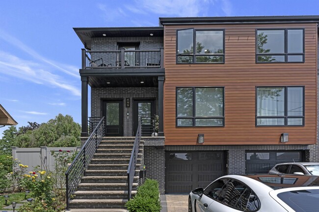 Building Photo - 499 Sunset Terrace