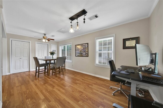 Building Photo - 1607 Libbey Dr