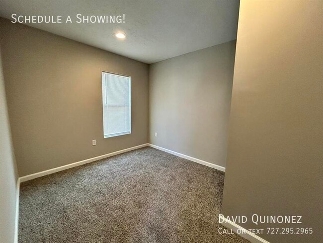 Building Photo - 5715 Heather View Ln